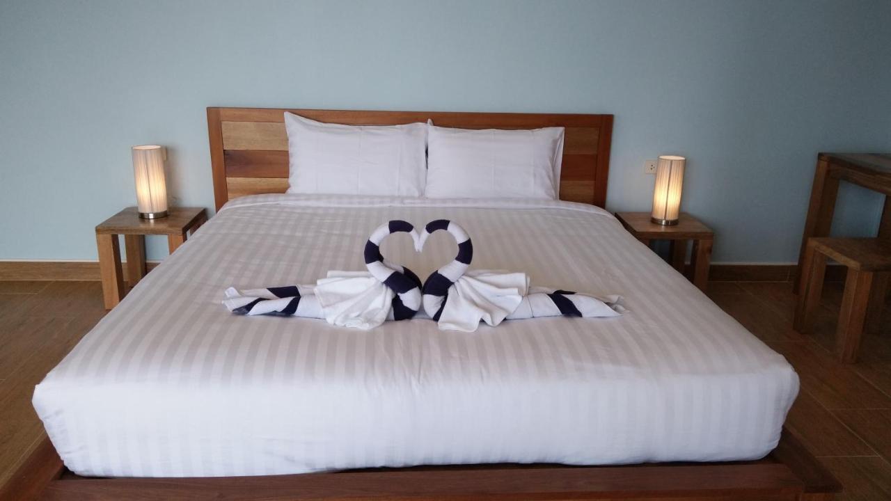 Le Grand Bleu Hotel Wok Tum Luaran gambar