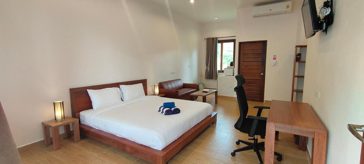 Le Grand Bleu Hotel Wok Tum Luaran gambar