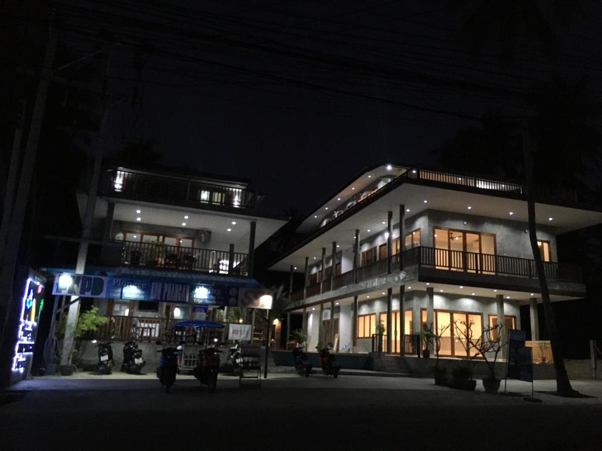 Le Grand Bleu Hotel Wok Tum Luaran gambar